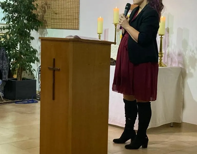 Christin – einfühlsame Rednerin für Kindersegnungen